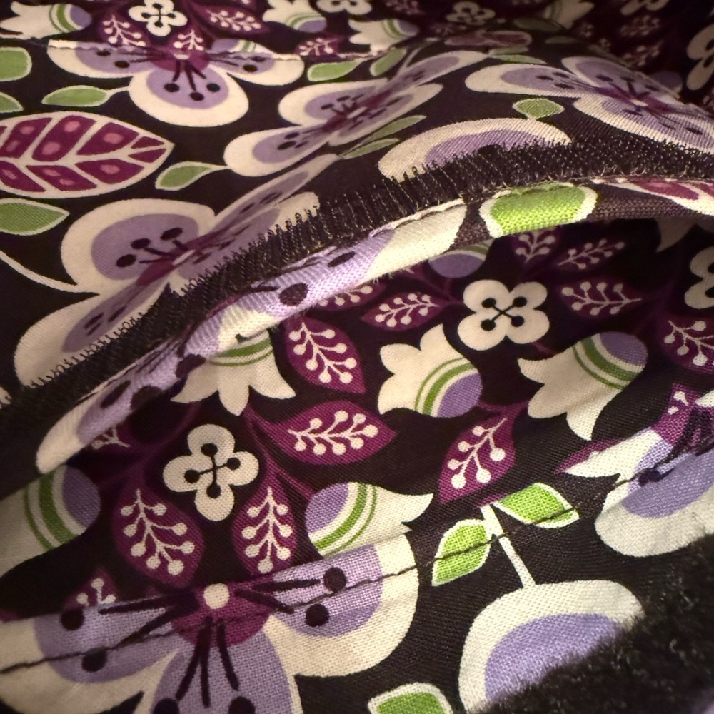 Vera Bradley Floral Laptop Bag Case in Retired Plum Petals Pattern - Picture 4 of 6